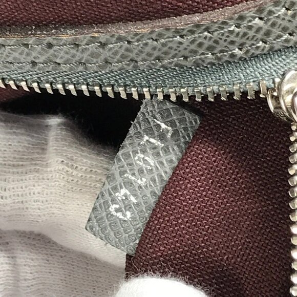 LOUIS VUITTON Gray Leather Tote Bag - Picture 13 of 16